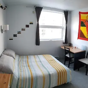 Homestay Very Nice, Clean And Quiet Double Next To Downtown