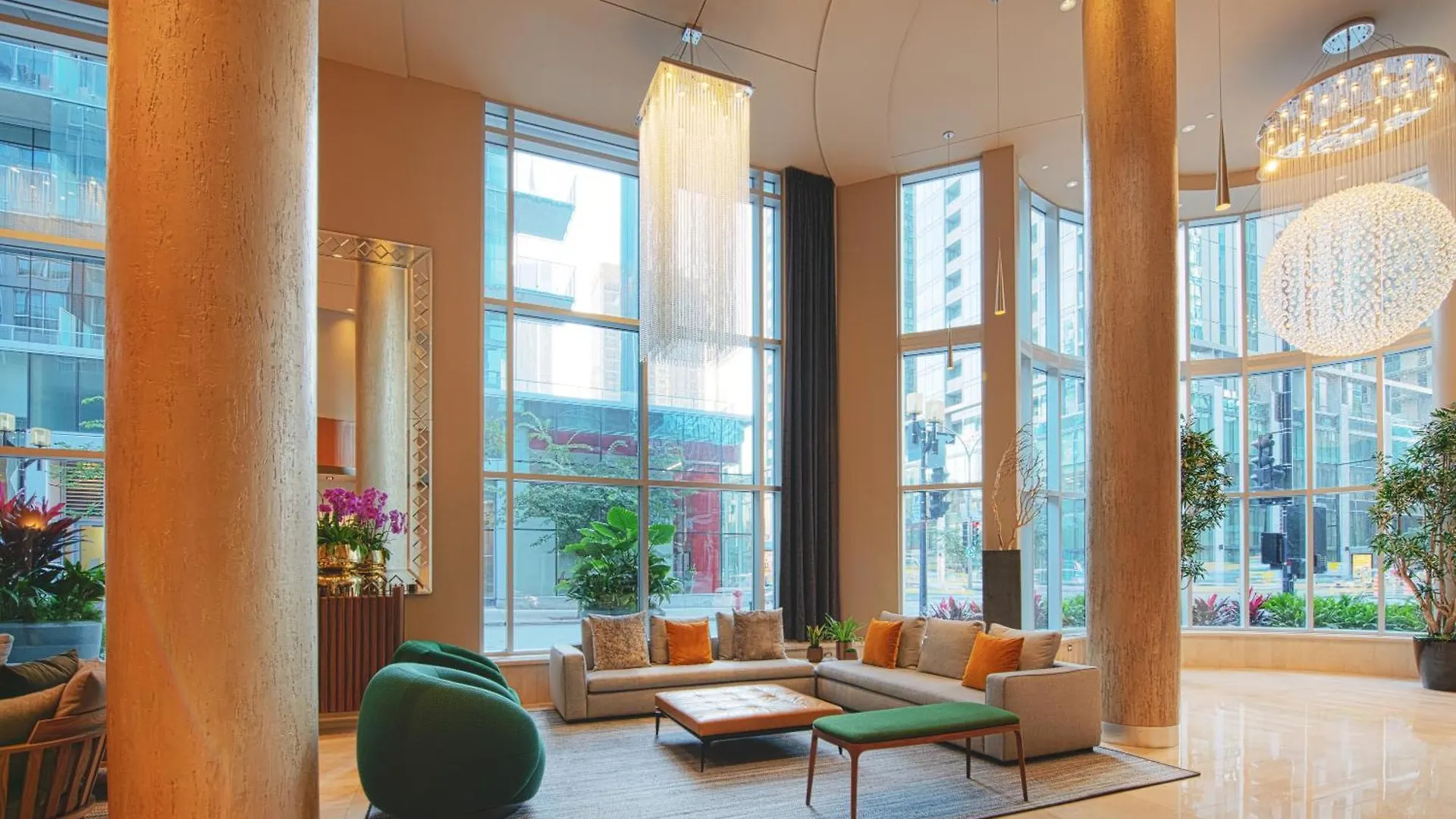 Warwick Le Crystal - Montreal Hotel
