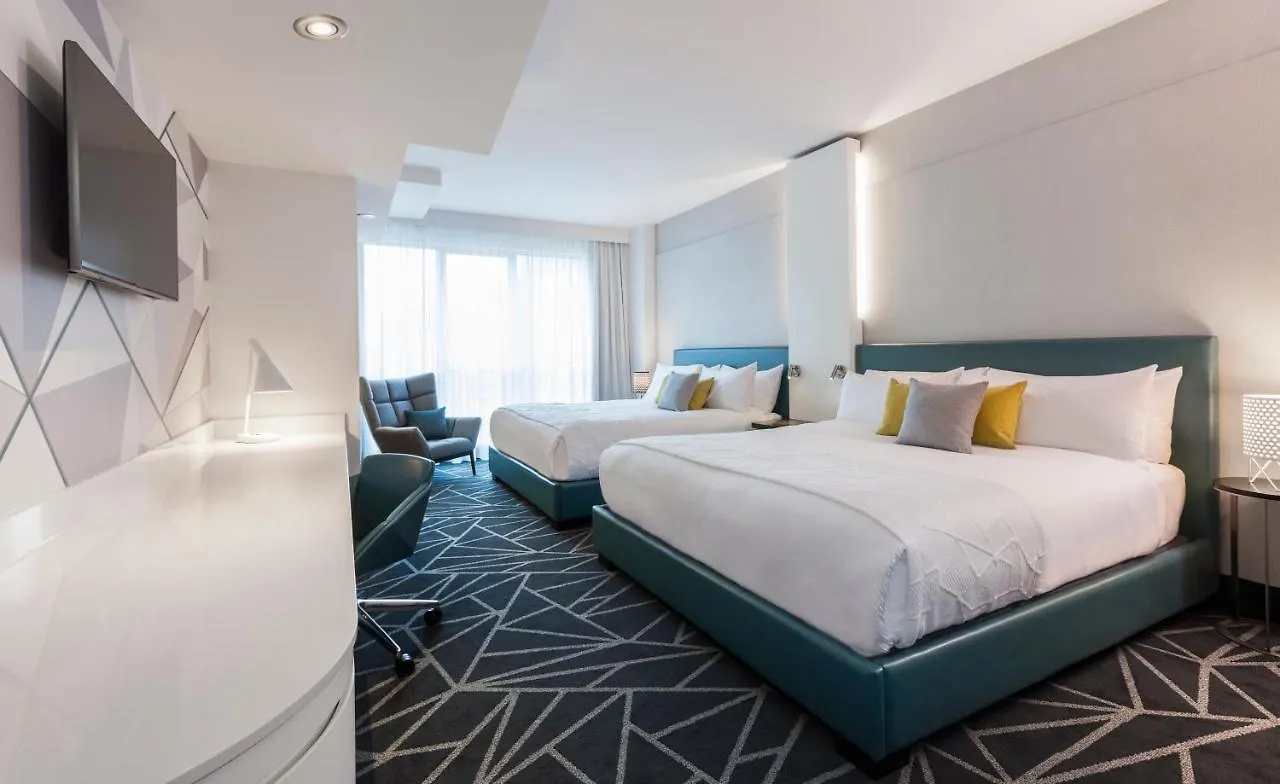 Warwick Le Crystal - Montreal Hotel Canada