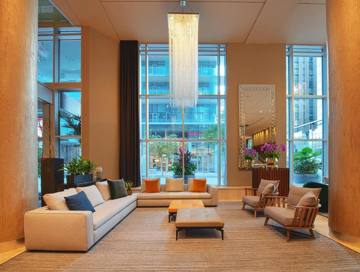 *****  Warwick Le Crystal - Montreal Hotel Canada