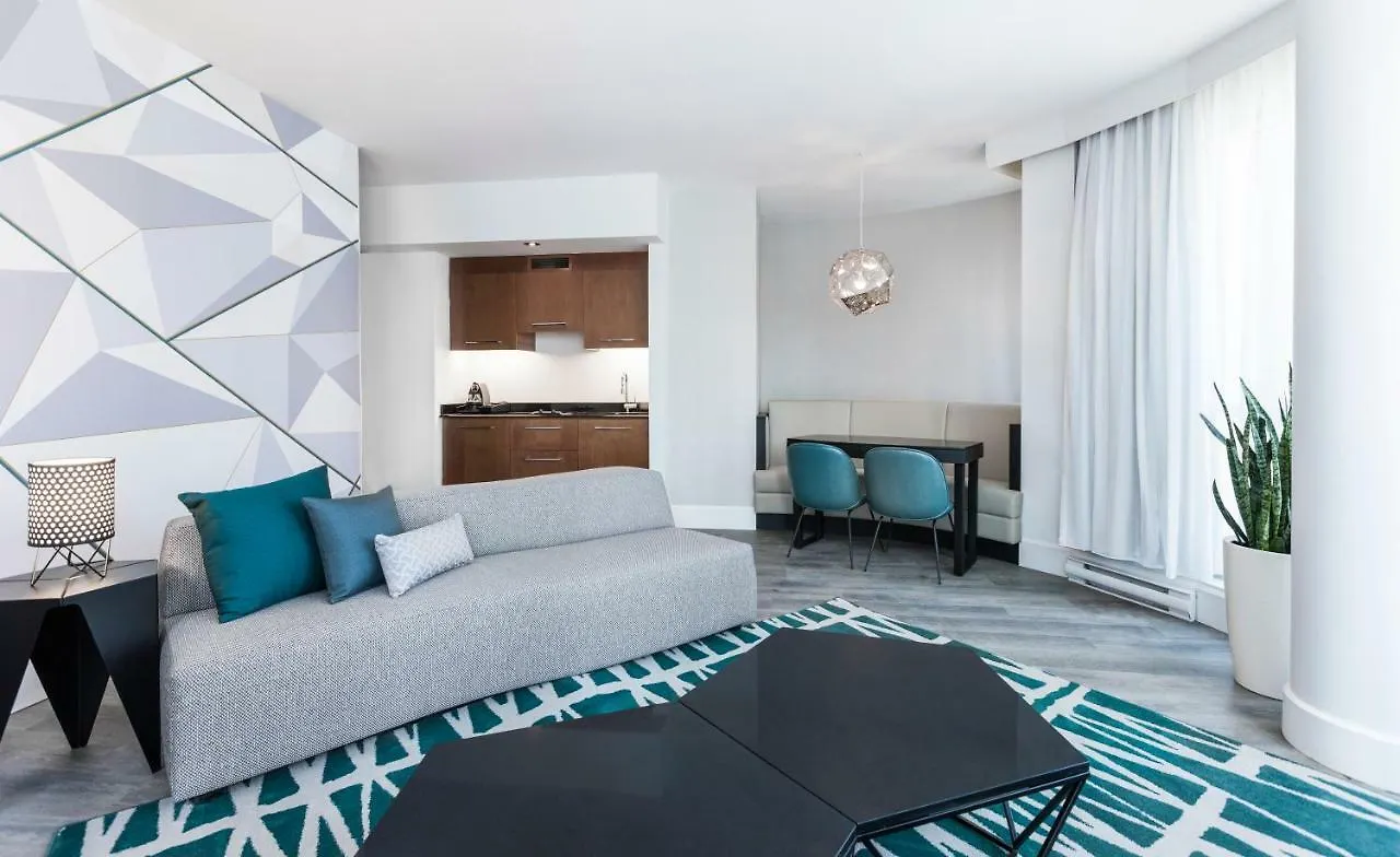 Warwick Le Crystal - Montreal Hotel